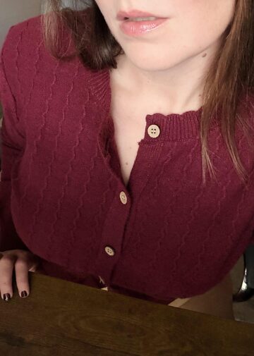 Не могу сосредоточиться… Стриптиз на работе?