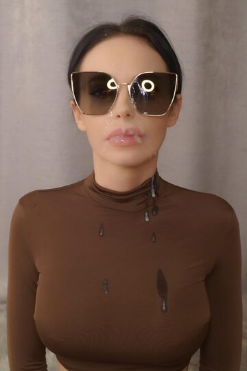 Ich bin gleichzeitig ihre Fotografin und Visagistin.