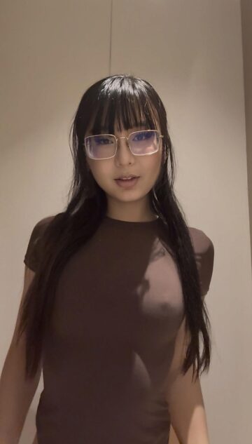 18 yo asian gril I am so shy to share my body for the first time