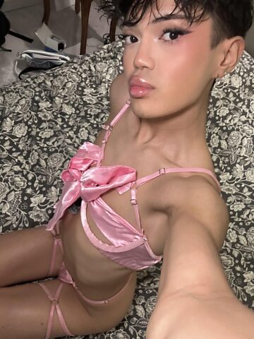 who’s hopping on the femboy bandwagon?