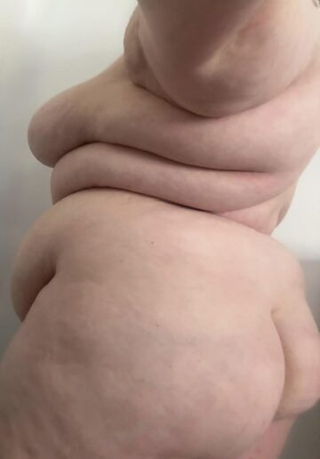 it’s good that there is plenty of me to hold on to daddy